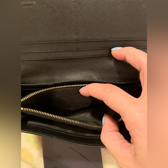 🔥 Authentic Prada Black Saffiano Leather Bow Continental Wallet🔥 - Picture 9 of 11
